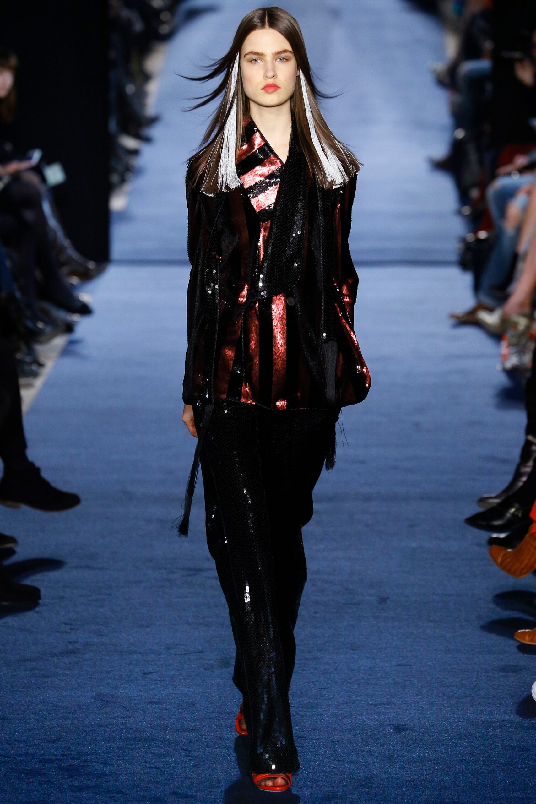 black sequin long-sleeve collared fitted buttoned layered suit