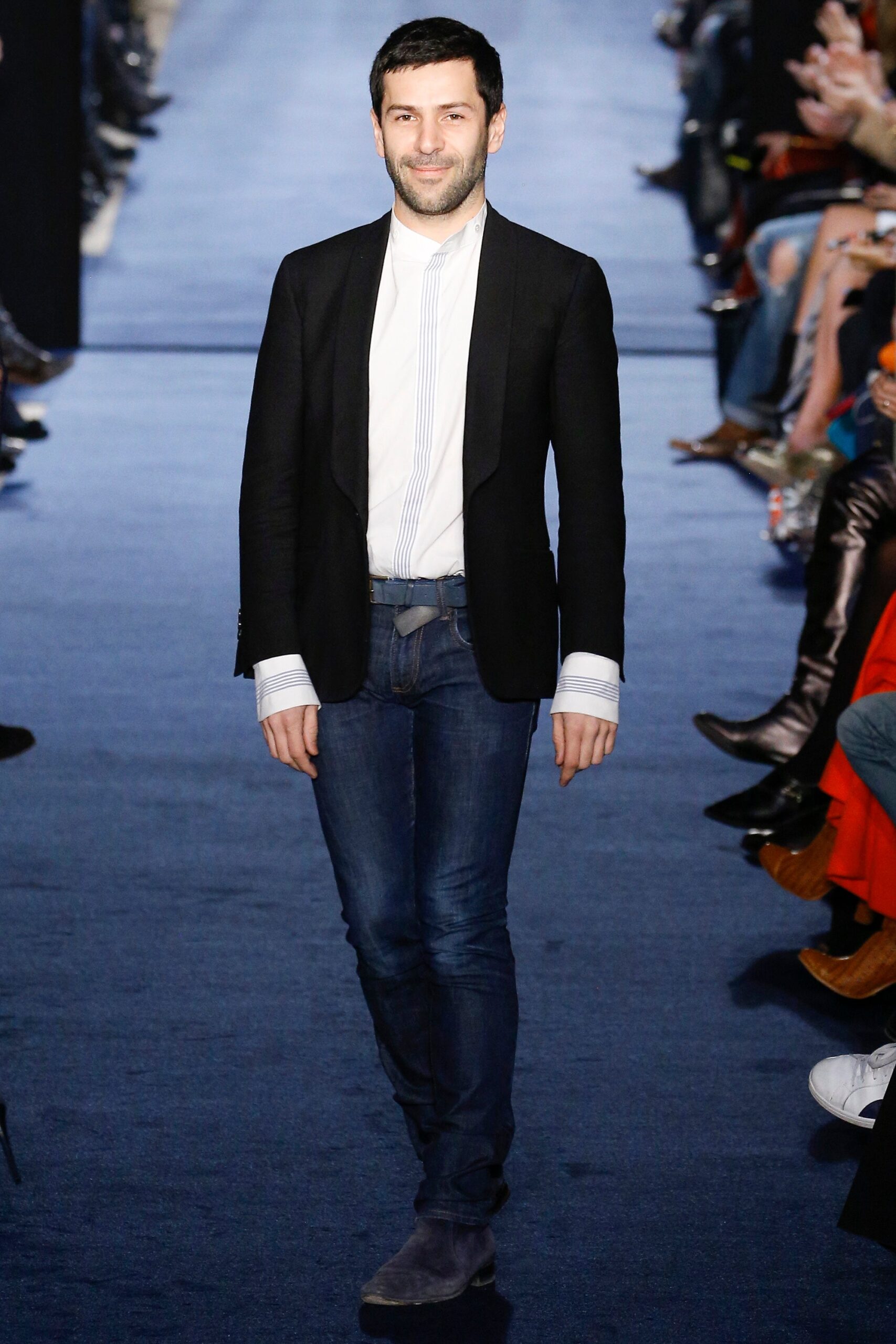 black blazer white shirt blue jeans