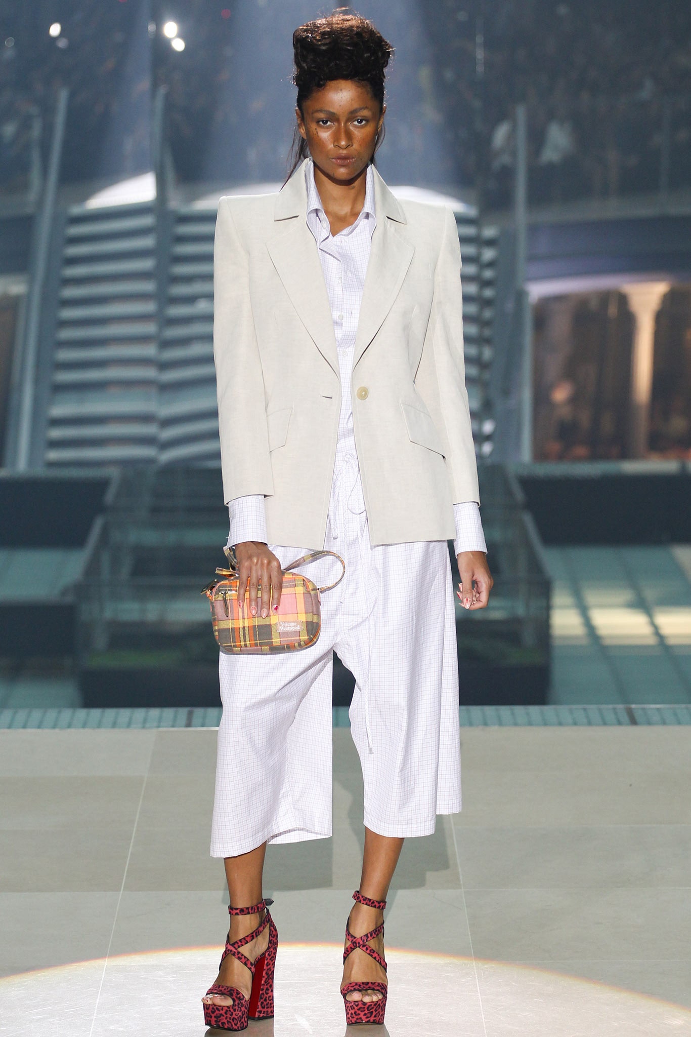 white cotton sleeveless collared relaxed buttoned midi shirt-dress