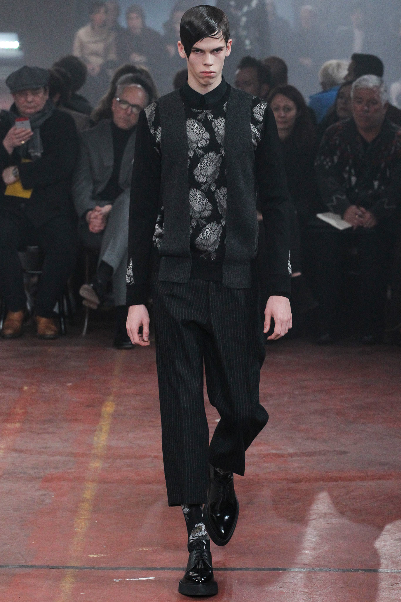 black wool fitted sweater with gray vest