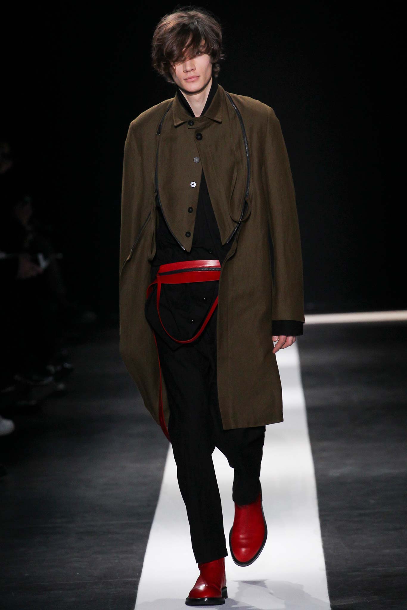 brown cotton long-sleeve collared relaxed buttoned coat