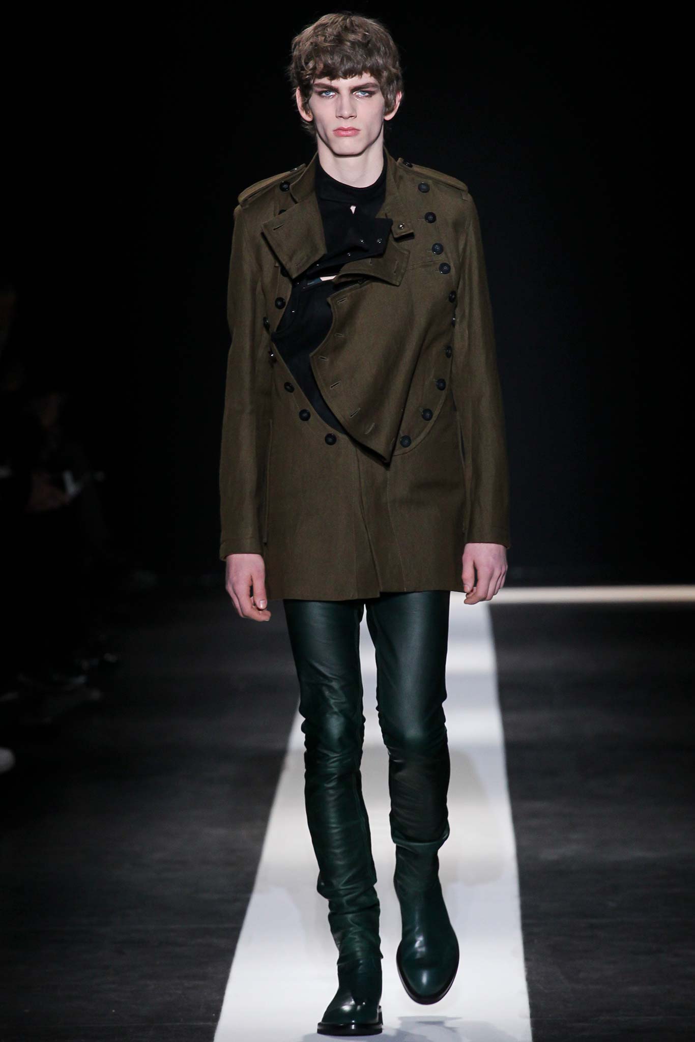 green cotton long-sleeve collared fitted zippered jacket