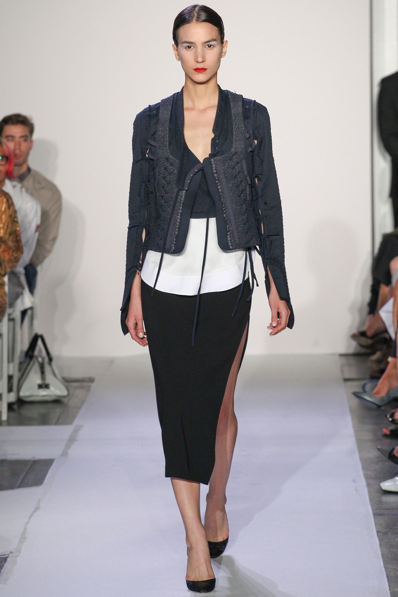 black cotton long-sleeve collared fitted zippered jacket