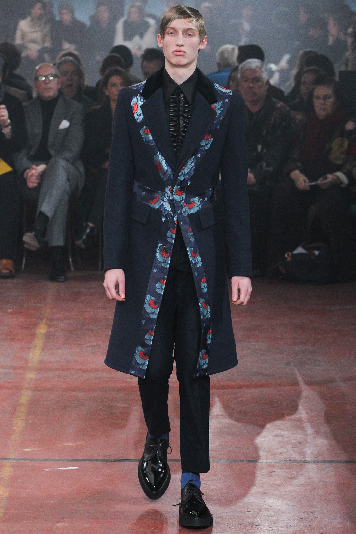 blue wool long-sleeve collared tailored embroidered buttoned coat