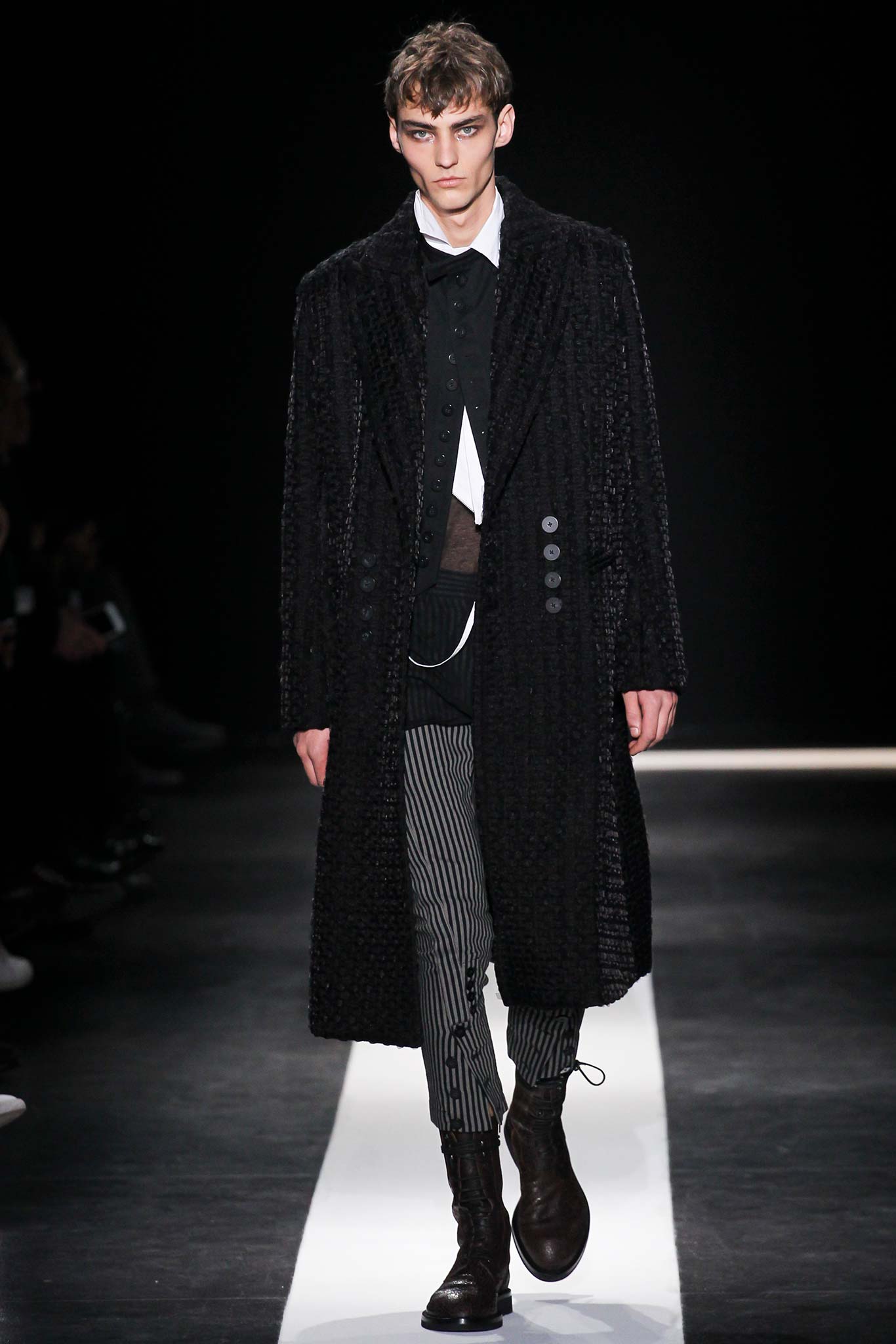 black wool long-sleeve relaxed textured coat