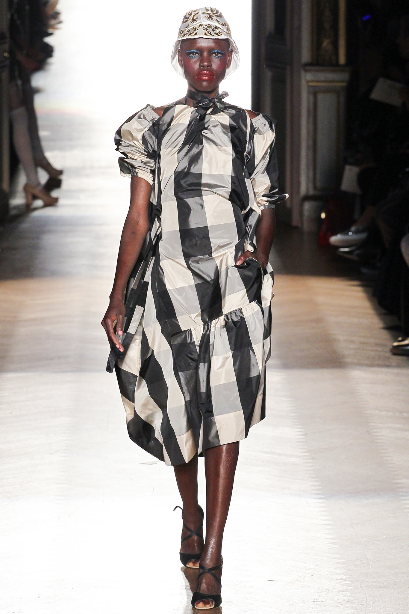 black and white pleated midi dress with hat