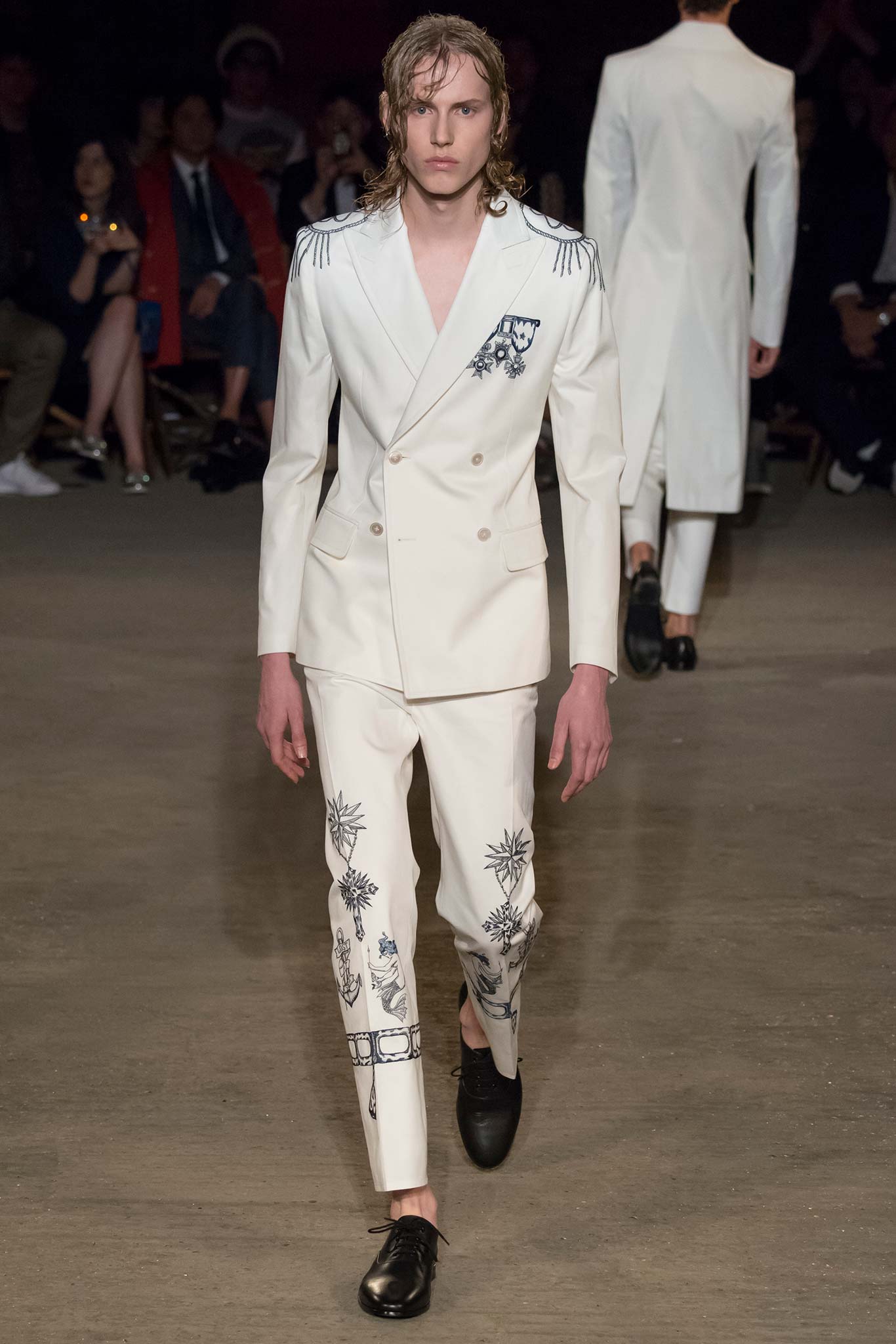 white cotton long-sleeve collared tailored buttoned embroidered suit