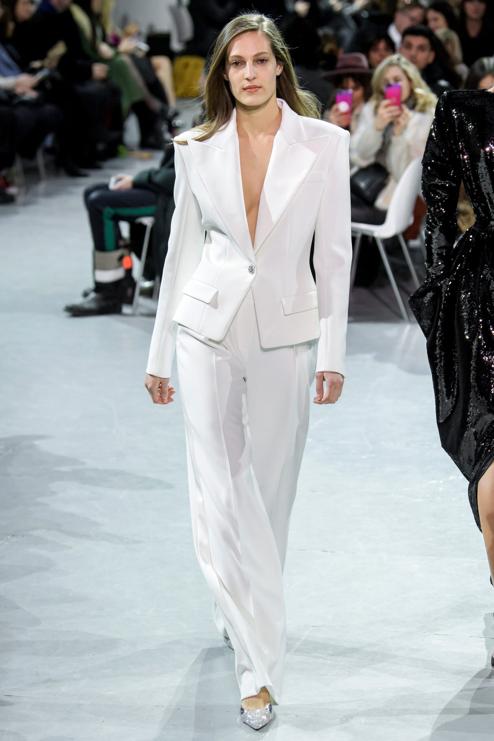 white long-sleeve v-neck tailored buttoned suit