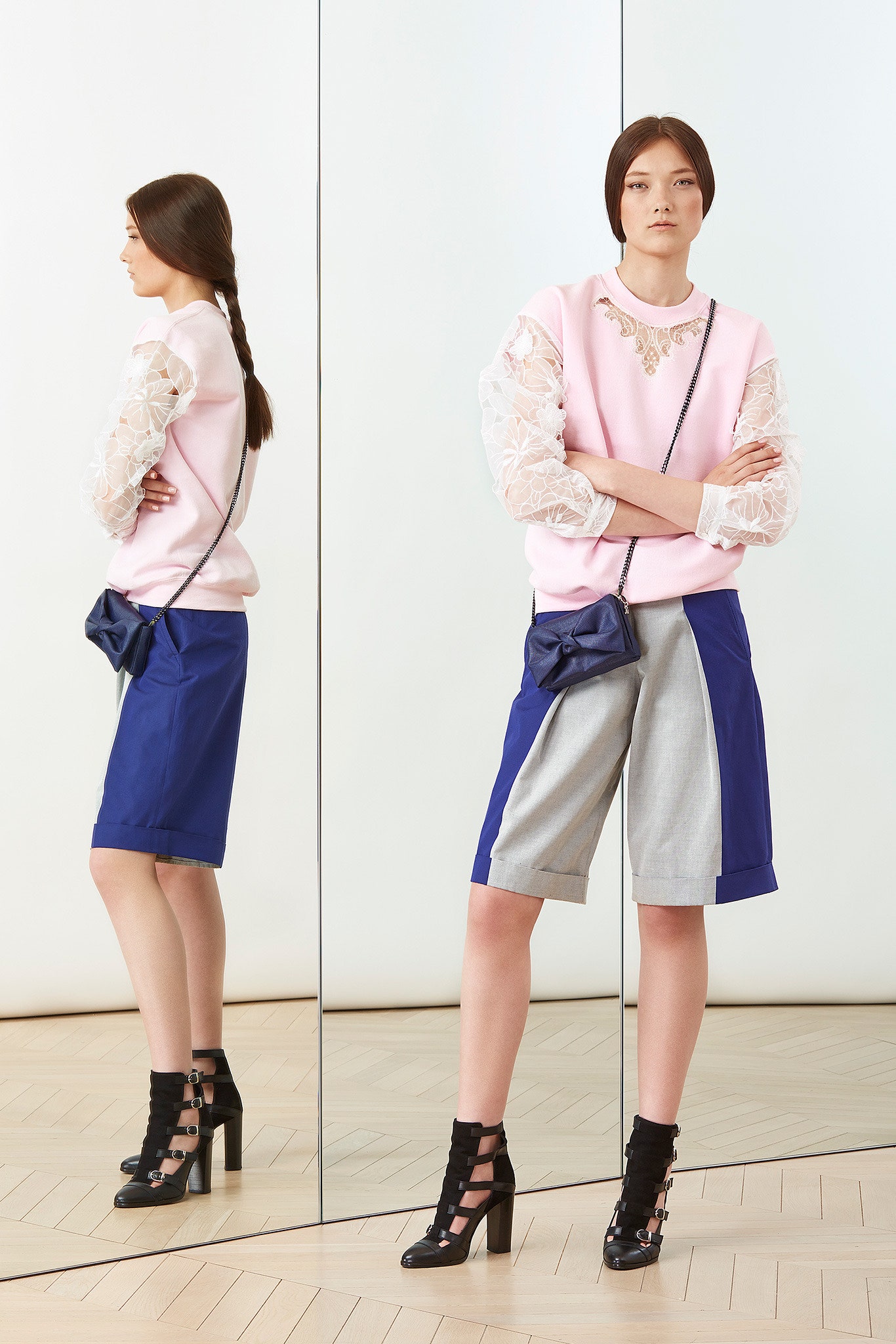 blue cotton relaxed high-waisted color-blocked short shorts