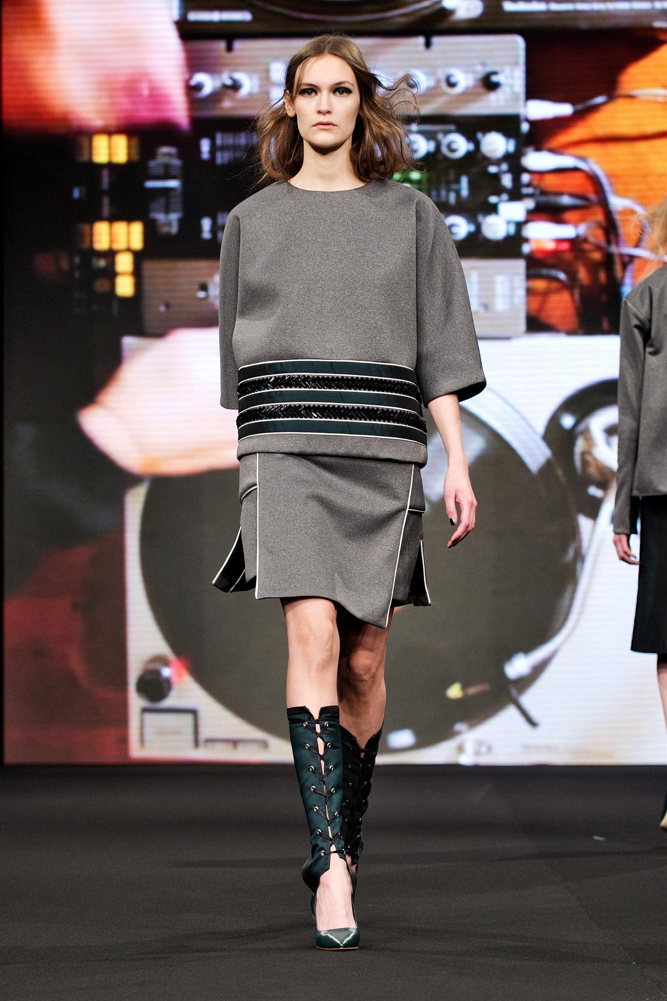 gray wool short-sleeve relaxed layered top