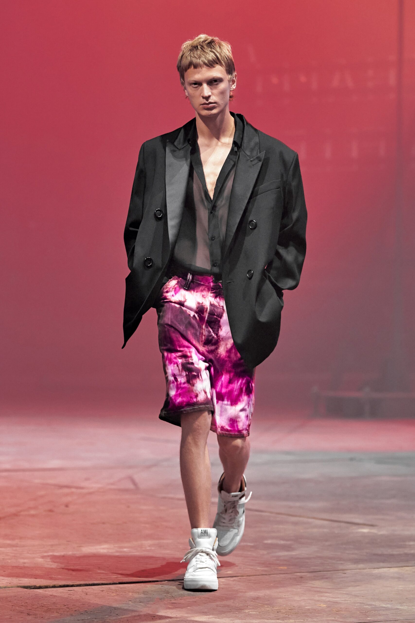 pink fitted flared short shorts