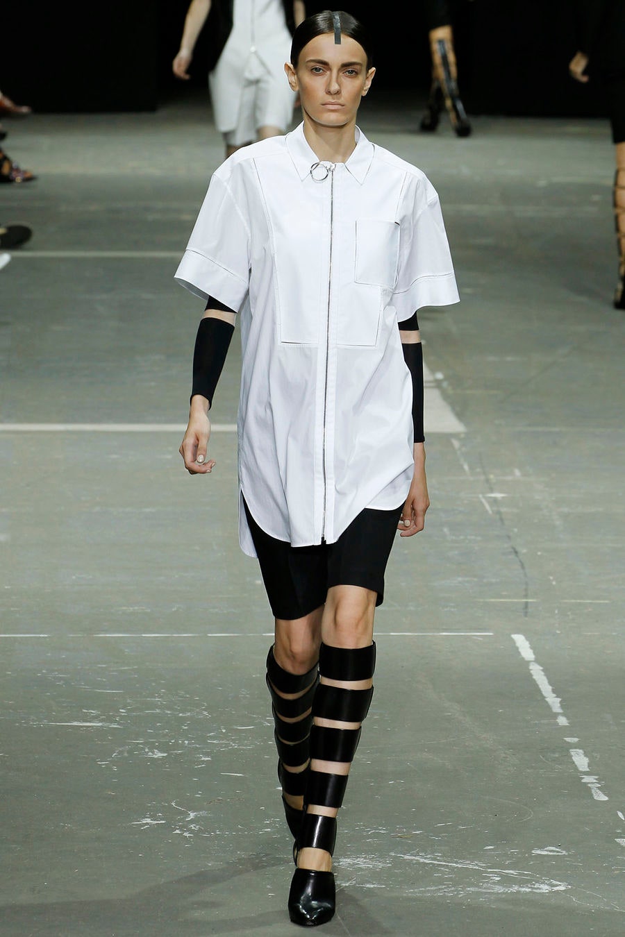white cotton short-sleeve collared relaxed buttoned short shirt-dress