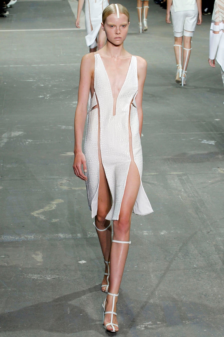 white fitted sleeveless dress