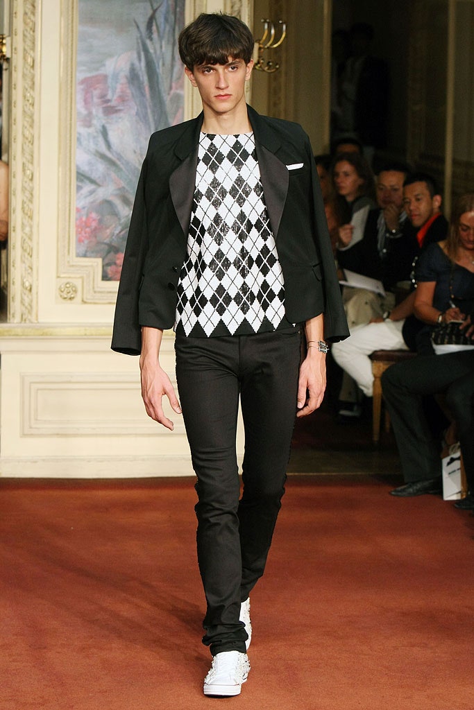 black tailored blazer with printed top