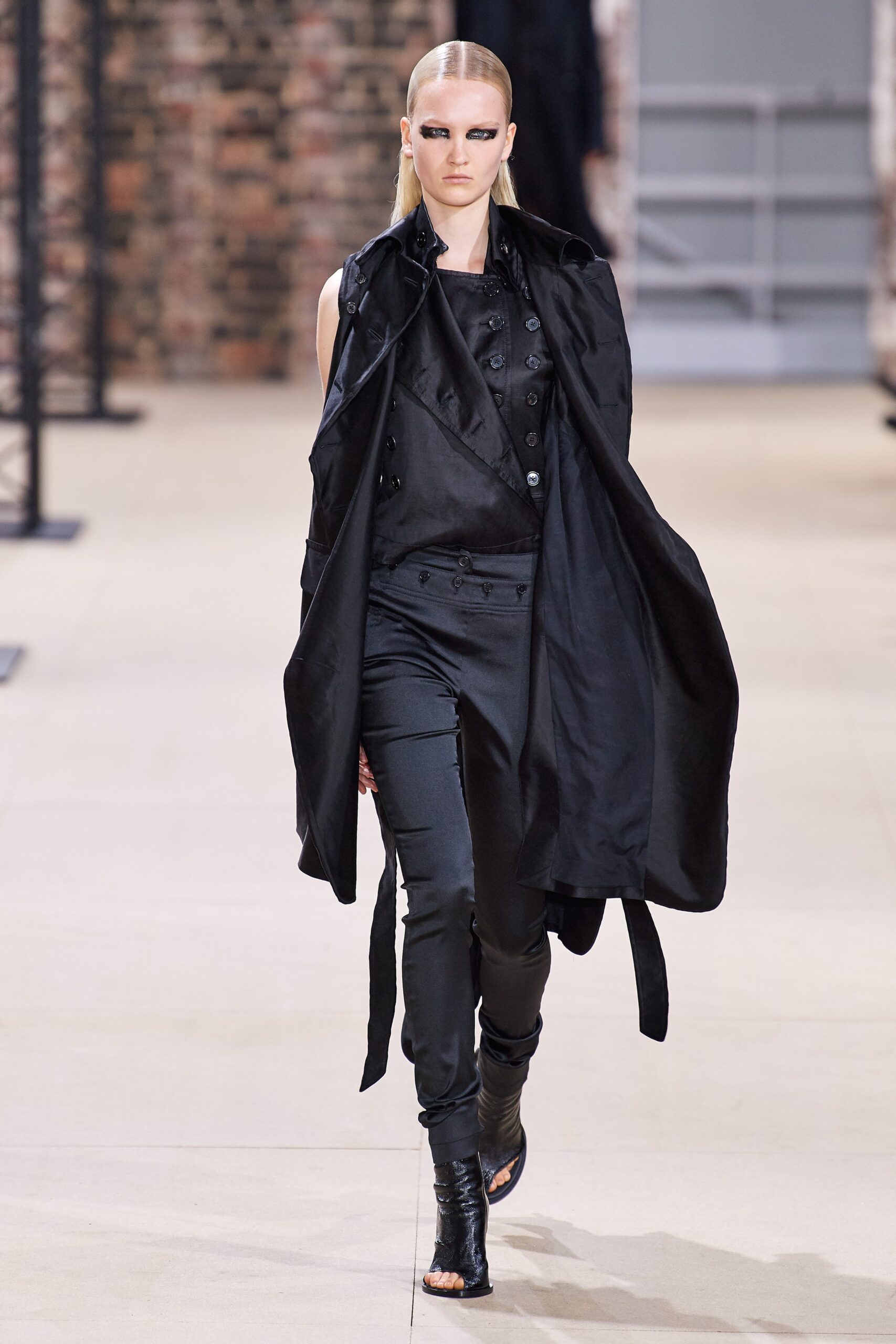 black silk coat and slim pants