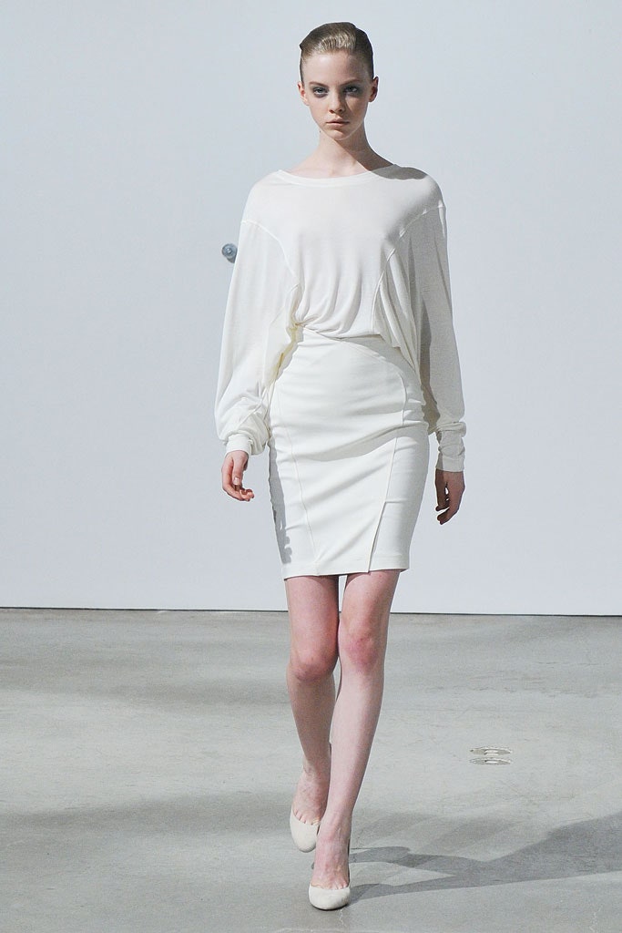 white relaxed top and pencil skirt