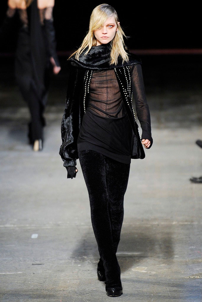 black fitted top with velvet pants