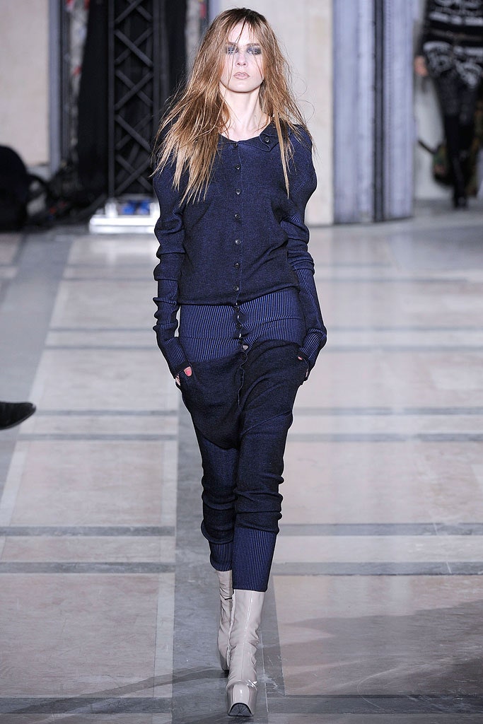 blue cotton long-sleeve collared fitted buttoned ribbed sweater