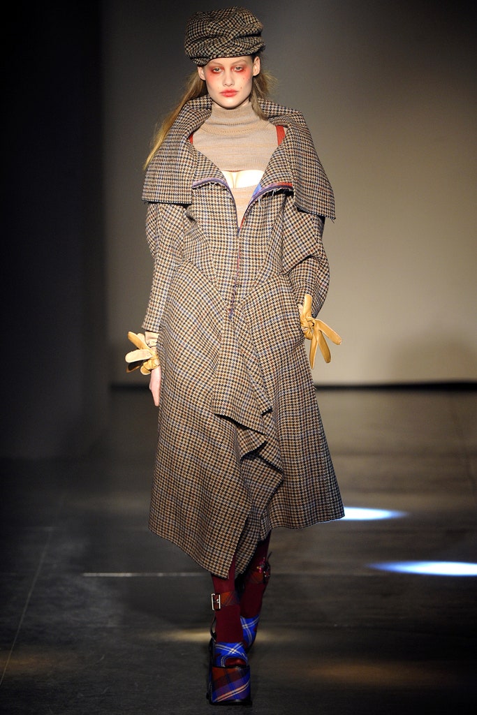 brown wool long-sleeve collared relaxed buttoned layered coat