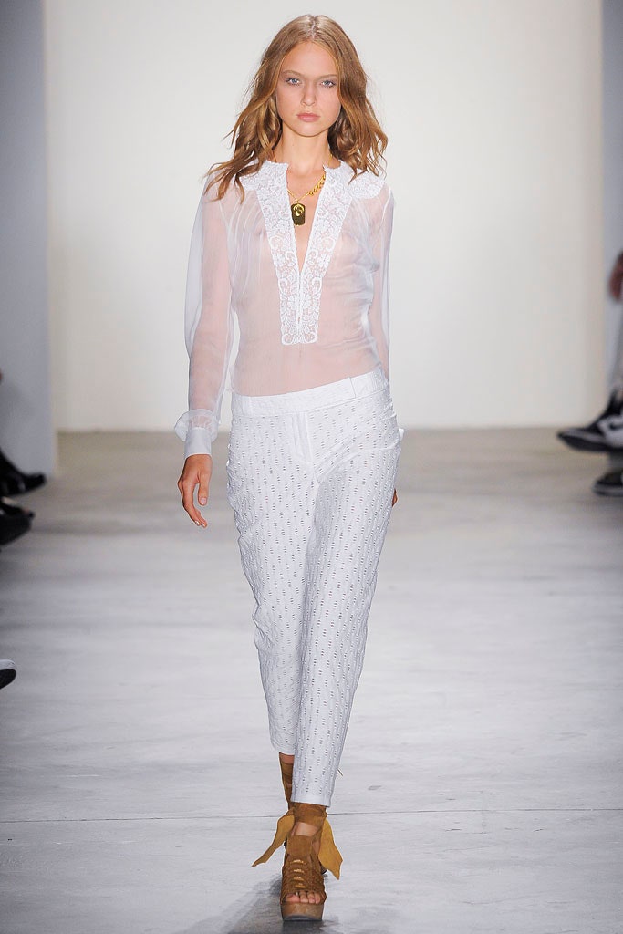 white cotton slim pleated pants