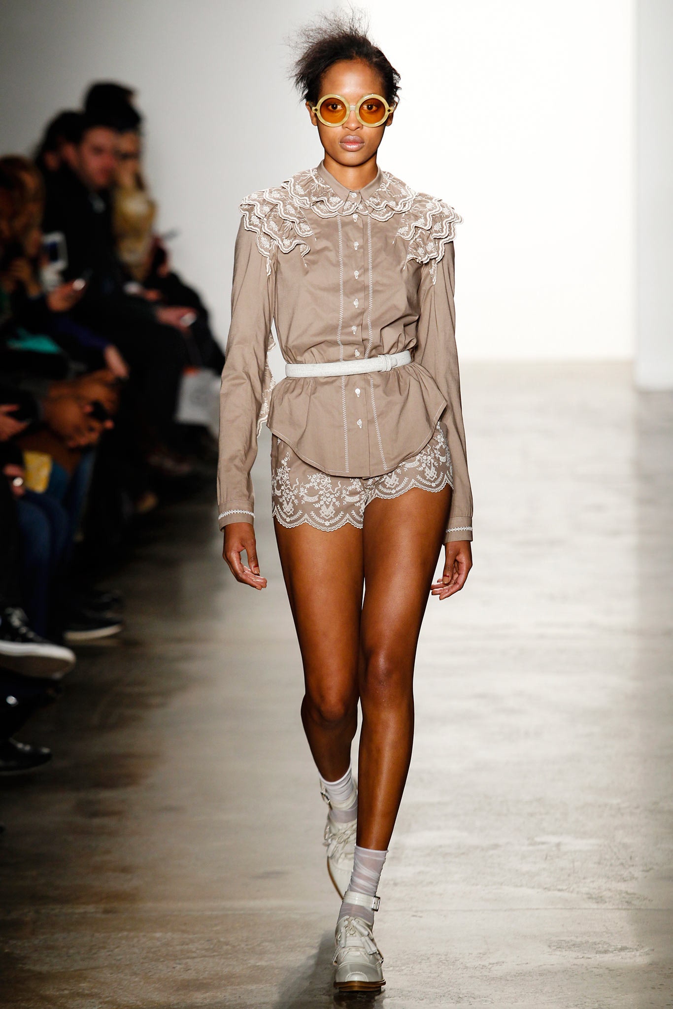 beige cotton long-sleeve collared fitted embroidered cropped shirt
