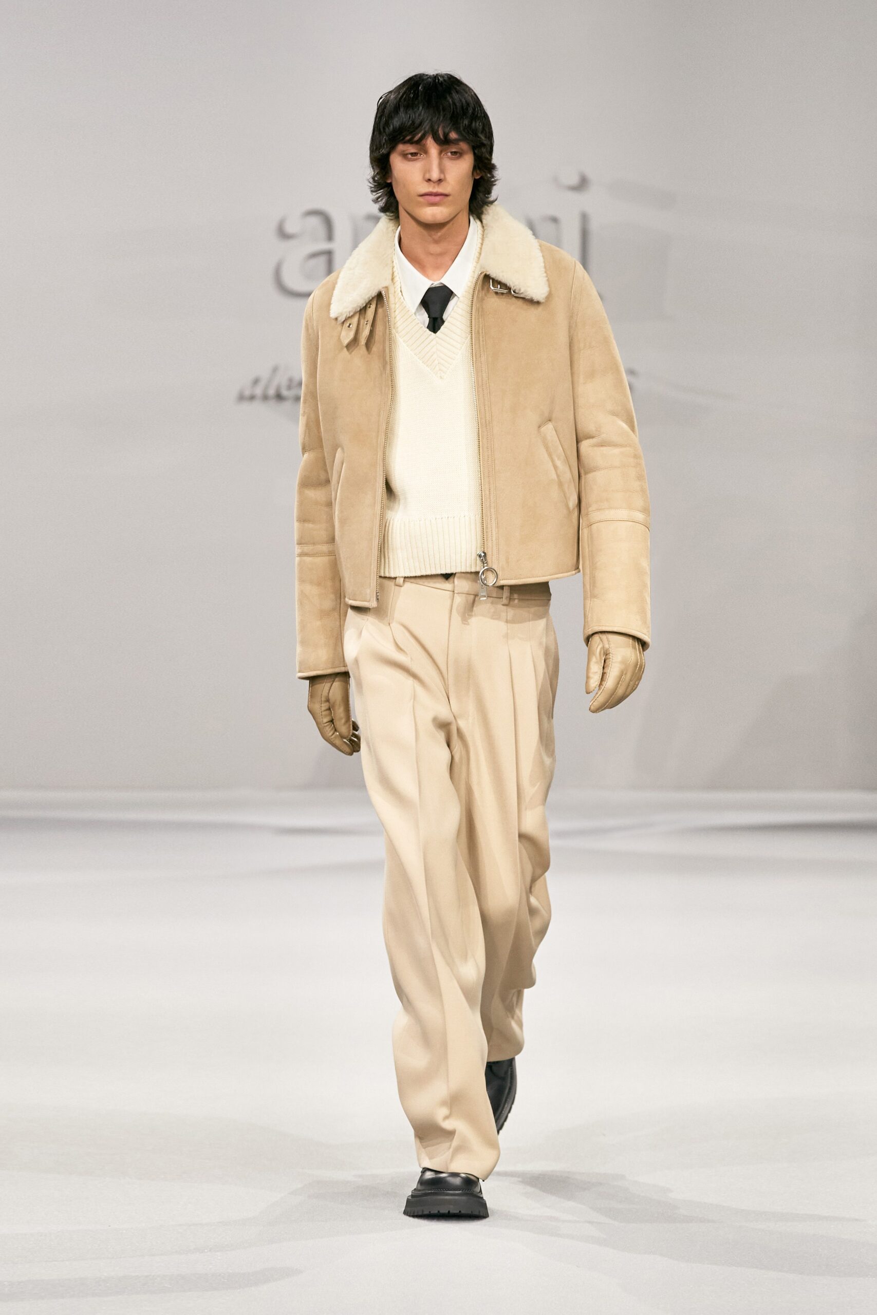 beige leather long-sleeve collared fitted zippered jacket
