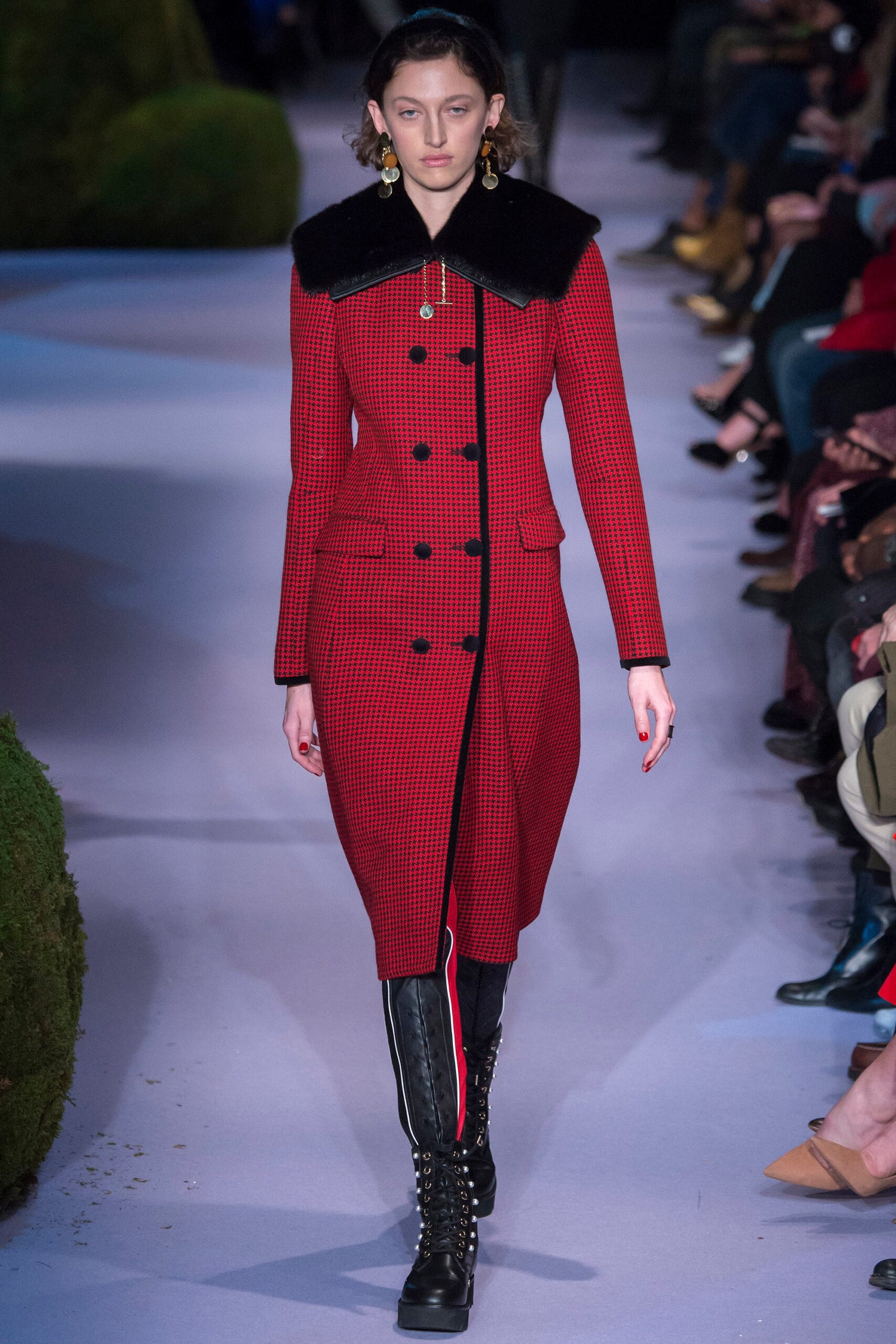 red wool long-sleeve collared fitted checked belted coat