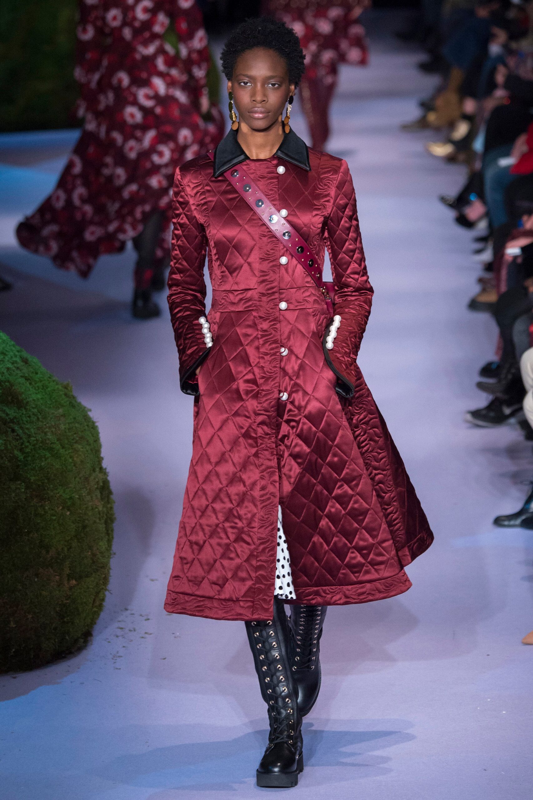 red satin long-sleeve collared fitted quilted buttoned coat