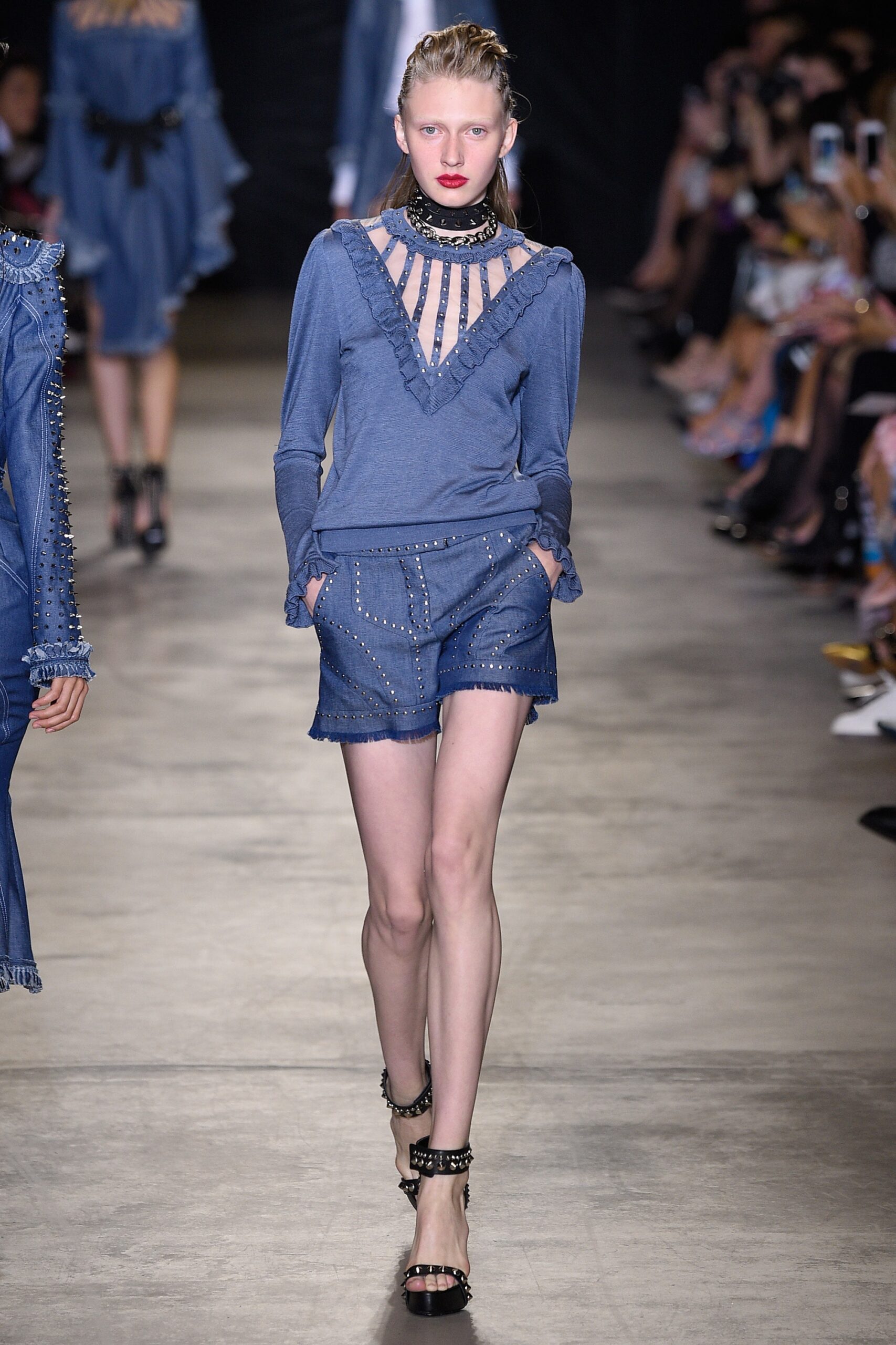 blue denim long-sleeve v-neck fitted ruffled buttoned top