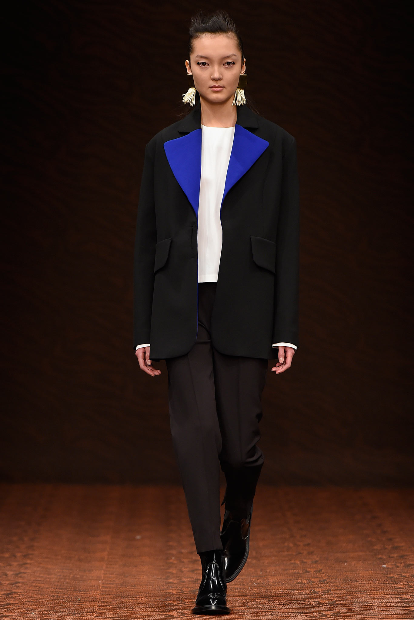 black and blue tailored blazer