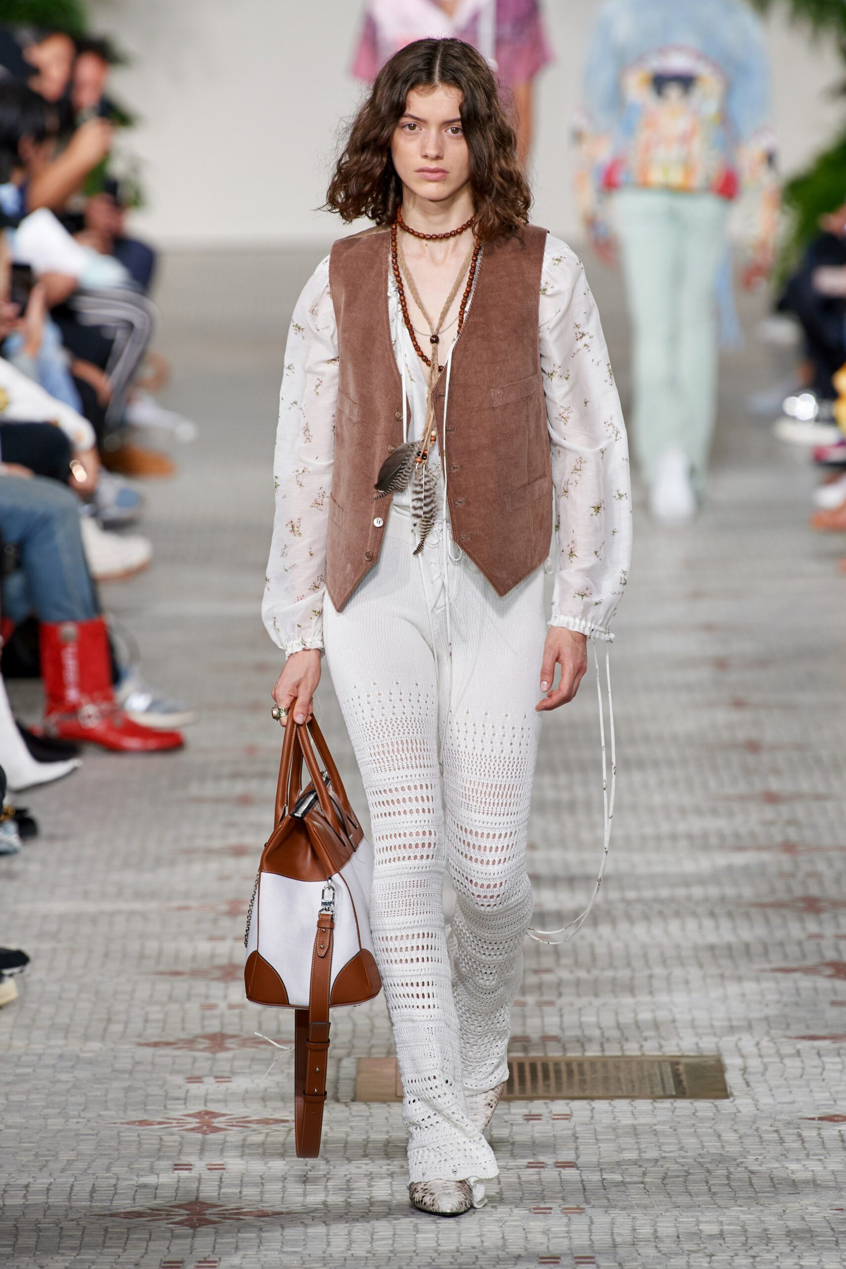 white cotton fitted pants