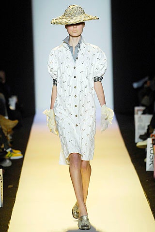 white relaxed shirt-dress with hat