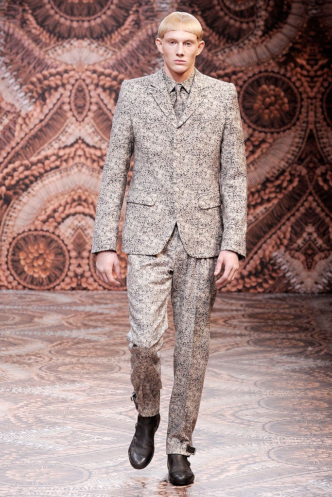 beige cotton long-sleeve collared tailored printed suit