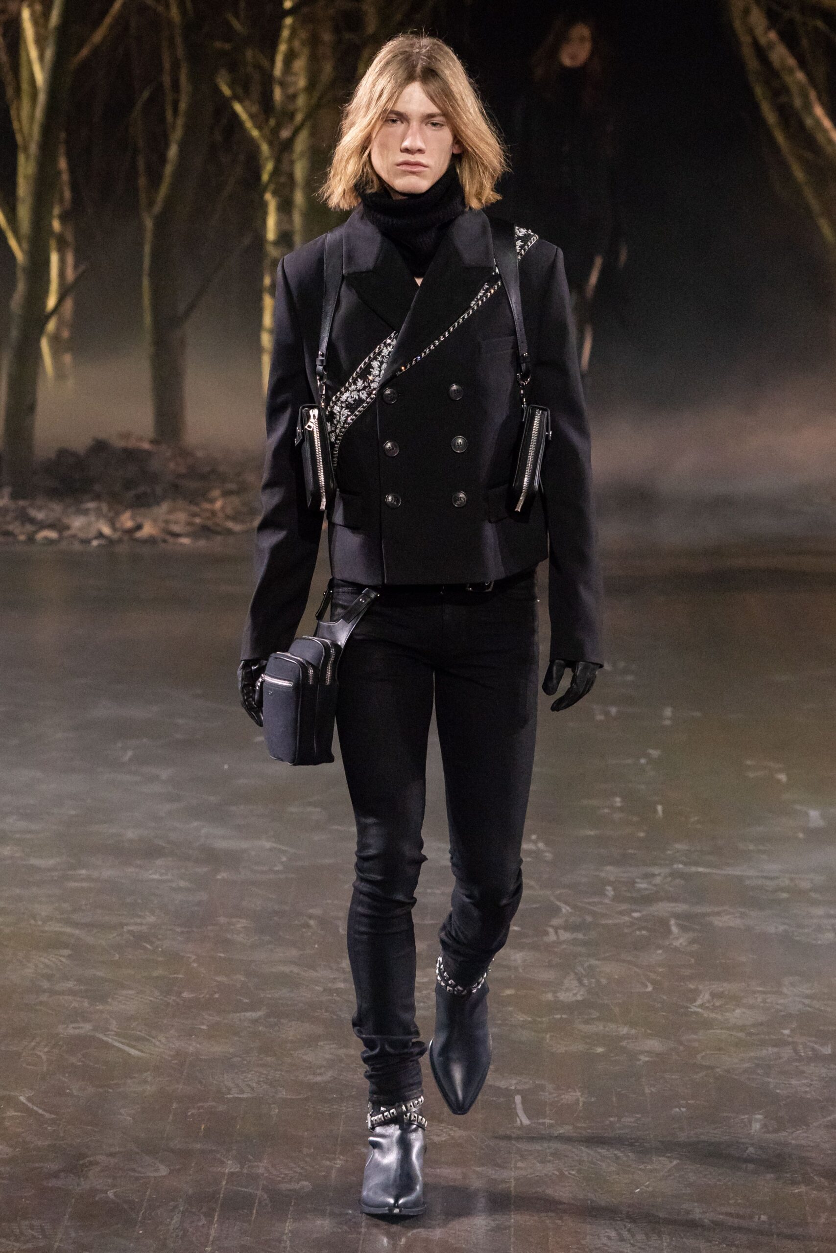 black cotton long-sleeve collared fitted zippered buttoned jacket
