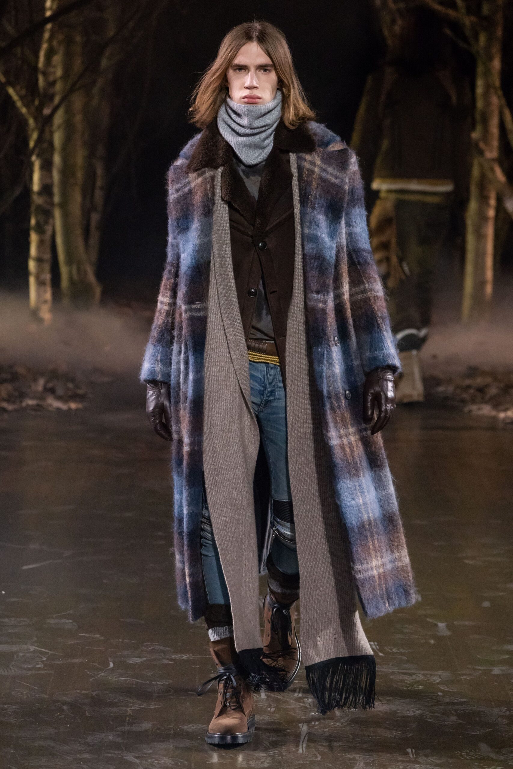 blue wool long-sleeve collared relaxed checked coat