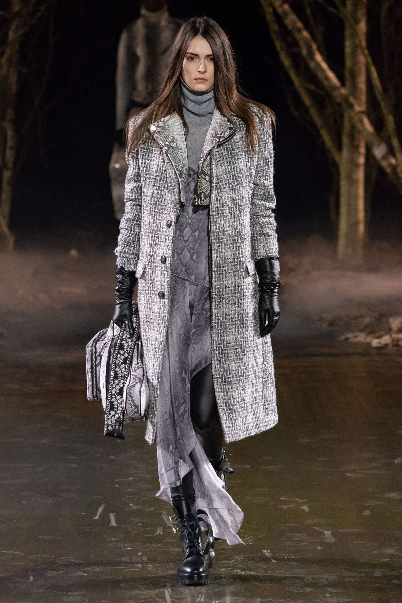 gray tweed long-sleeve collared relaxed buttoned pockets coat