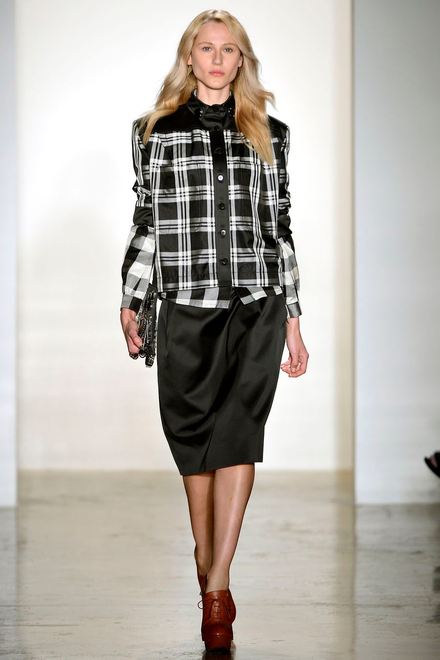 black cotton fitted pencil skirt