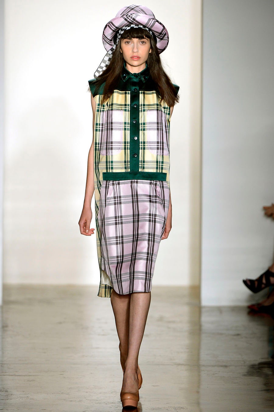 black cotton structured checked hat