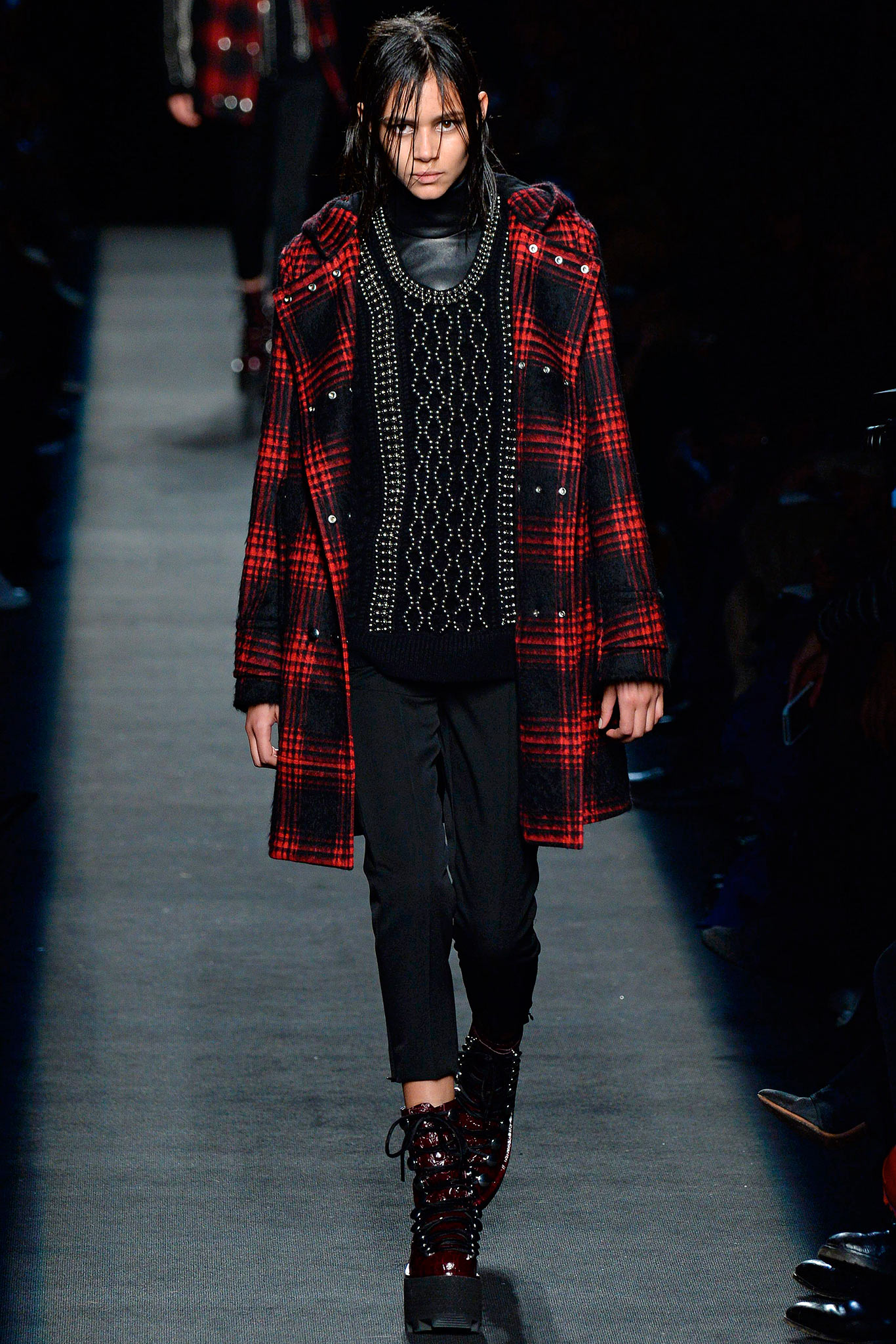 red wool long-sleeve collared relaxed checked coat