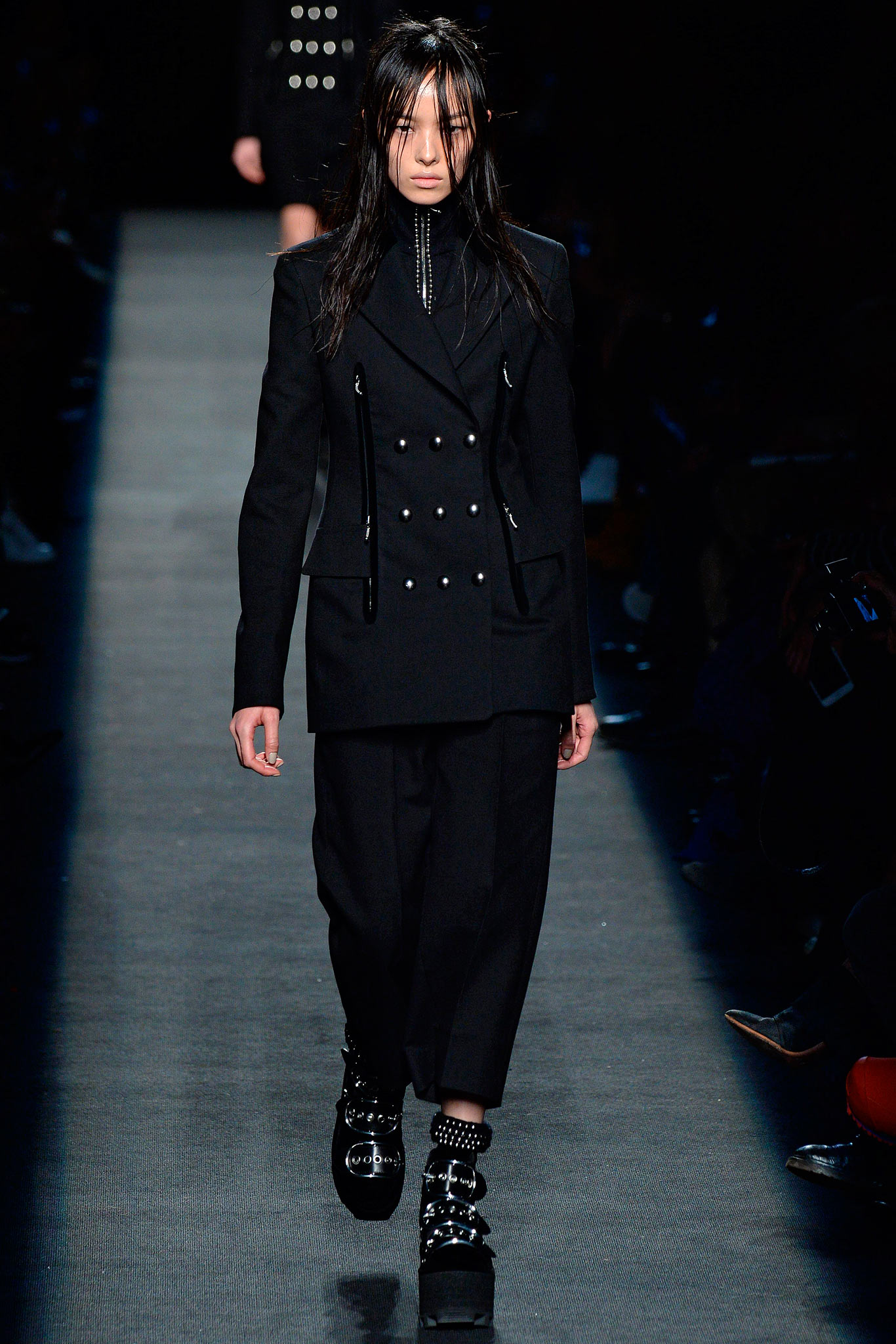 black wool long-sleeve double-breasted tailored buttoned blazer