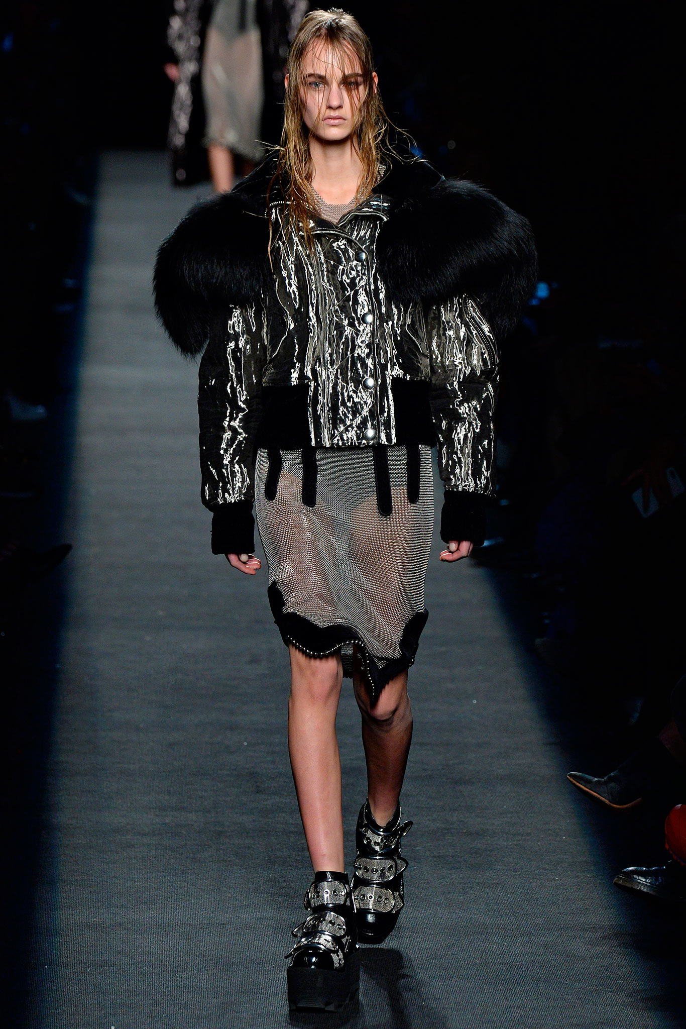 black fur long-sleeve collared fitted zippered fringed jacket