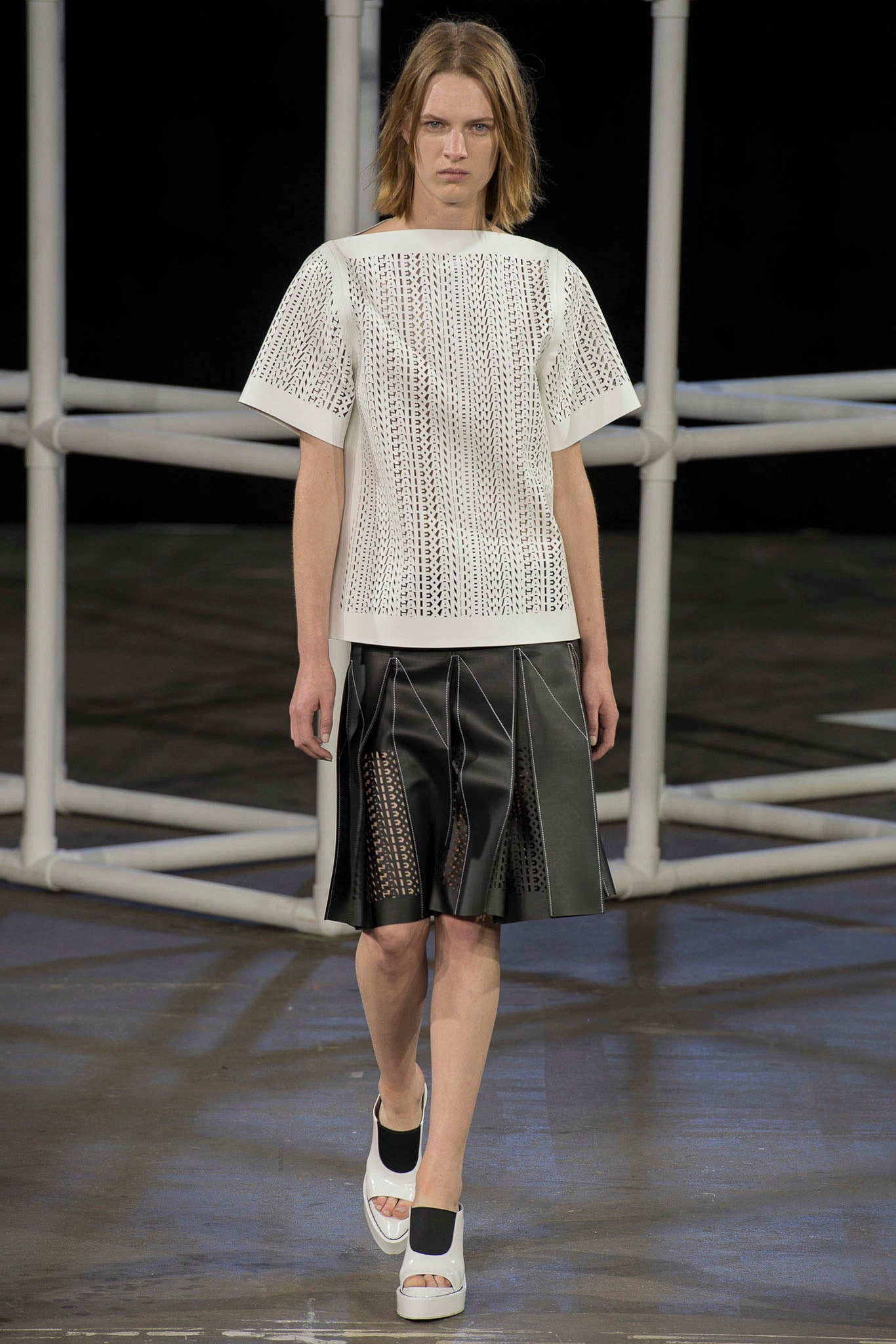 black leather fitted pleated skirt