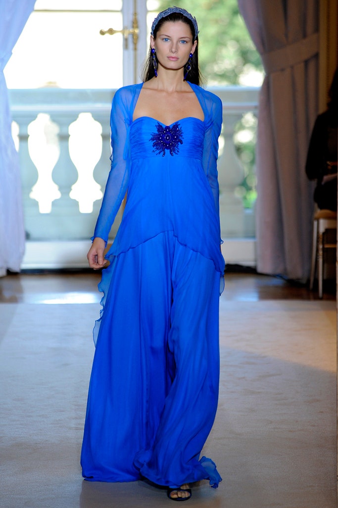 blue chiffon sleeveless gown