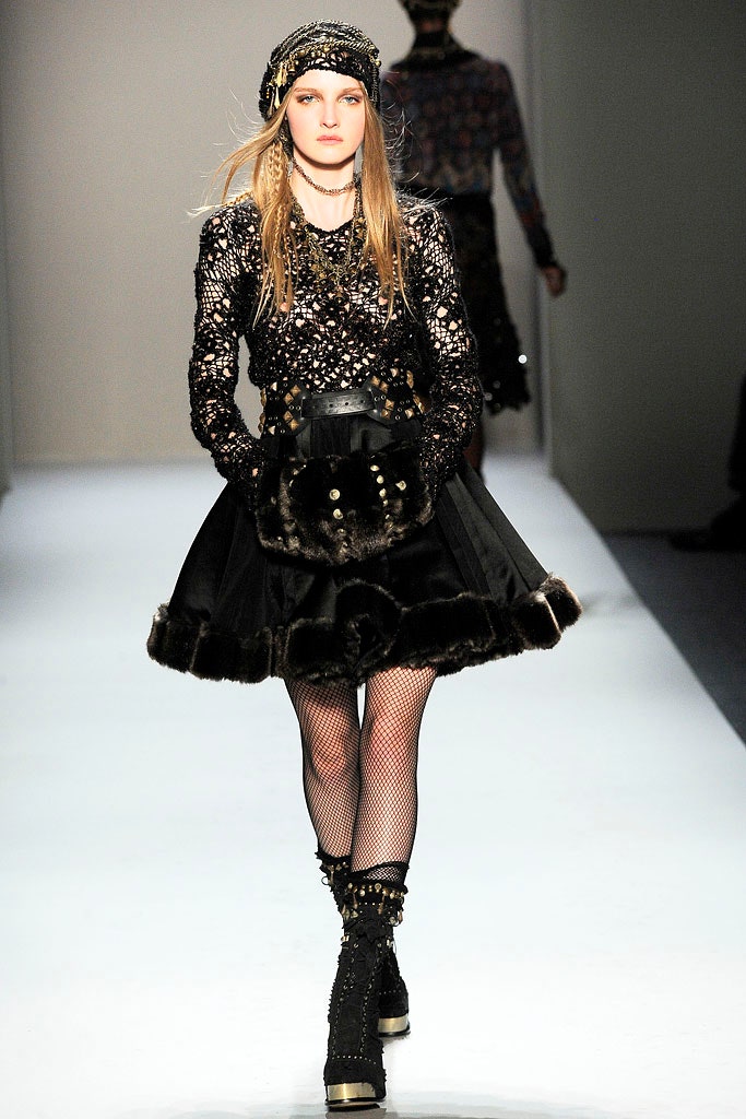 black lace long-sleeve v-neck fitted ruffled tiered dress