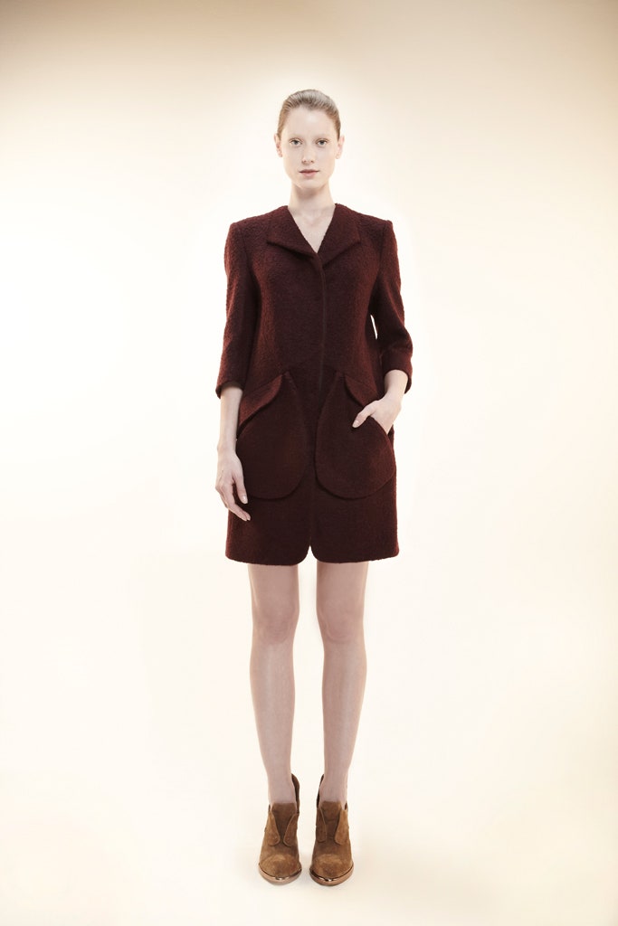 red wool long-sleeve collared fitted buttoned pockets jacket