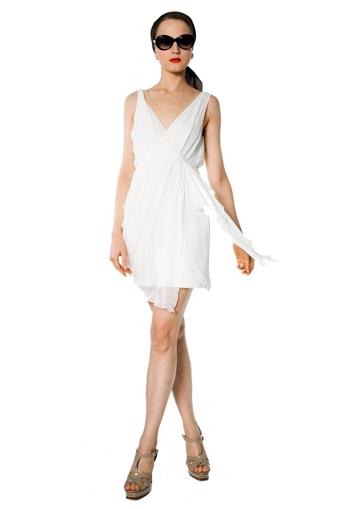 white chiffon sleeveless dress