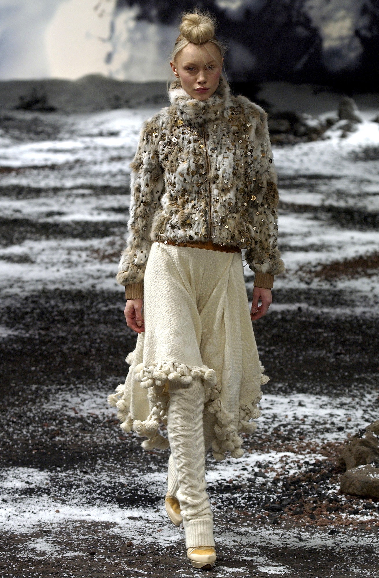 beige fur long-sleeve collared fitted embroidered jacket
