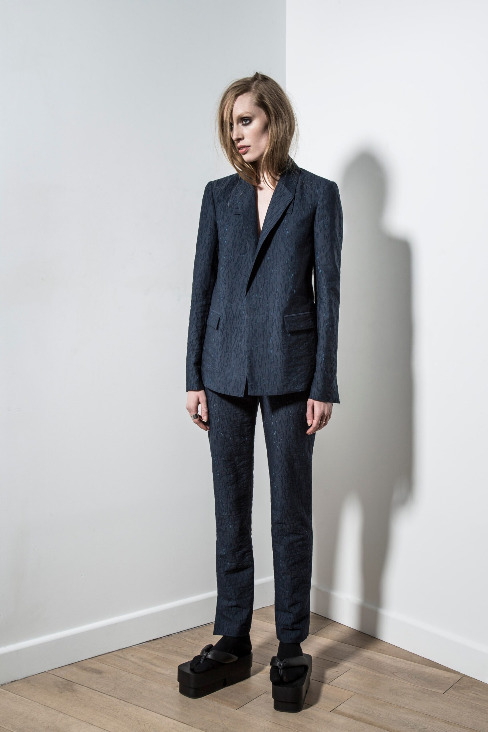 blue denim long-sleeve collared tailored buttoned straight-leg suit