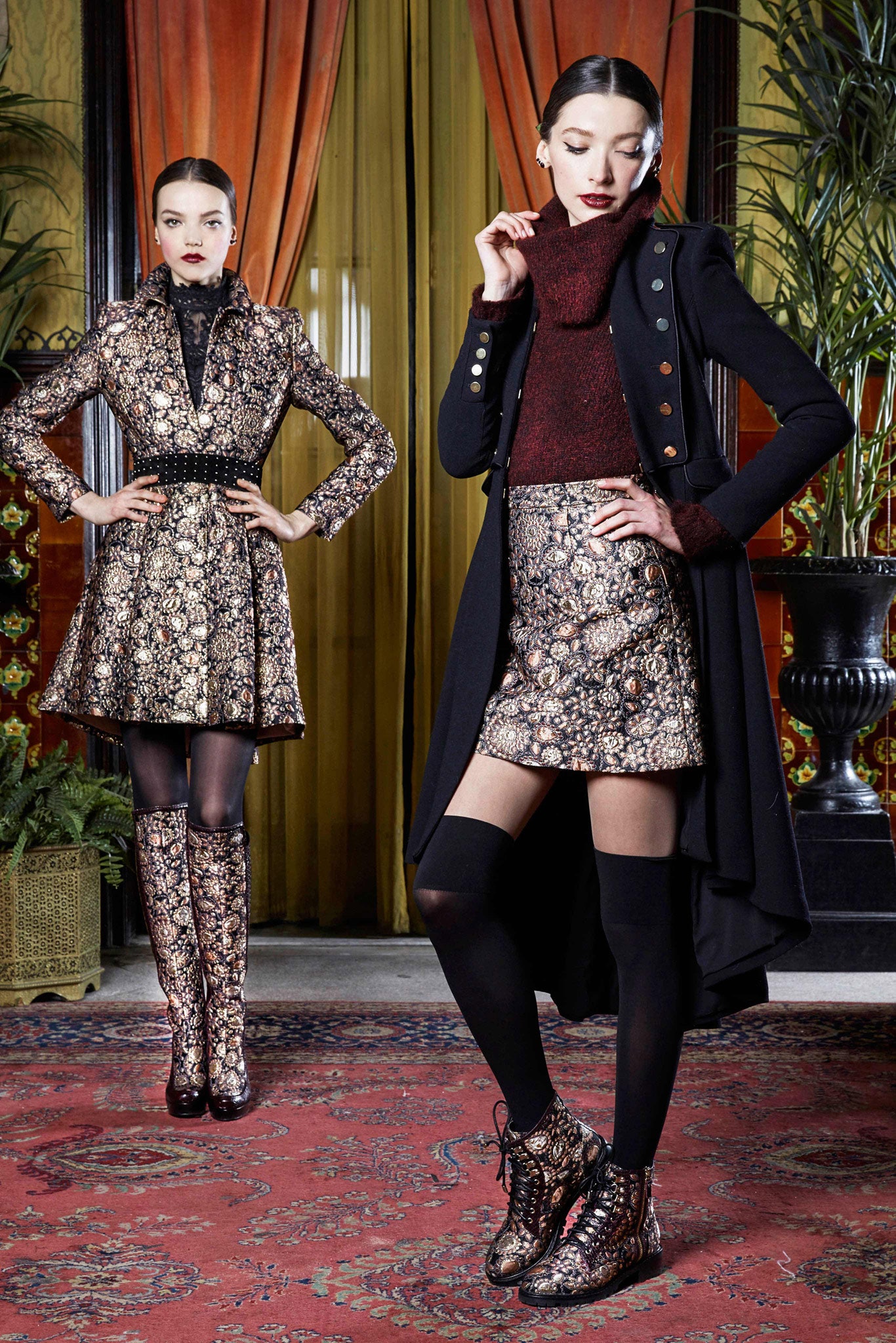 black wool long-sleeve collared fitted buttoned flared coat