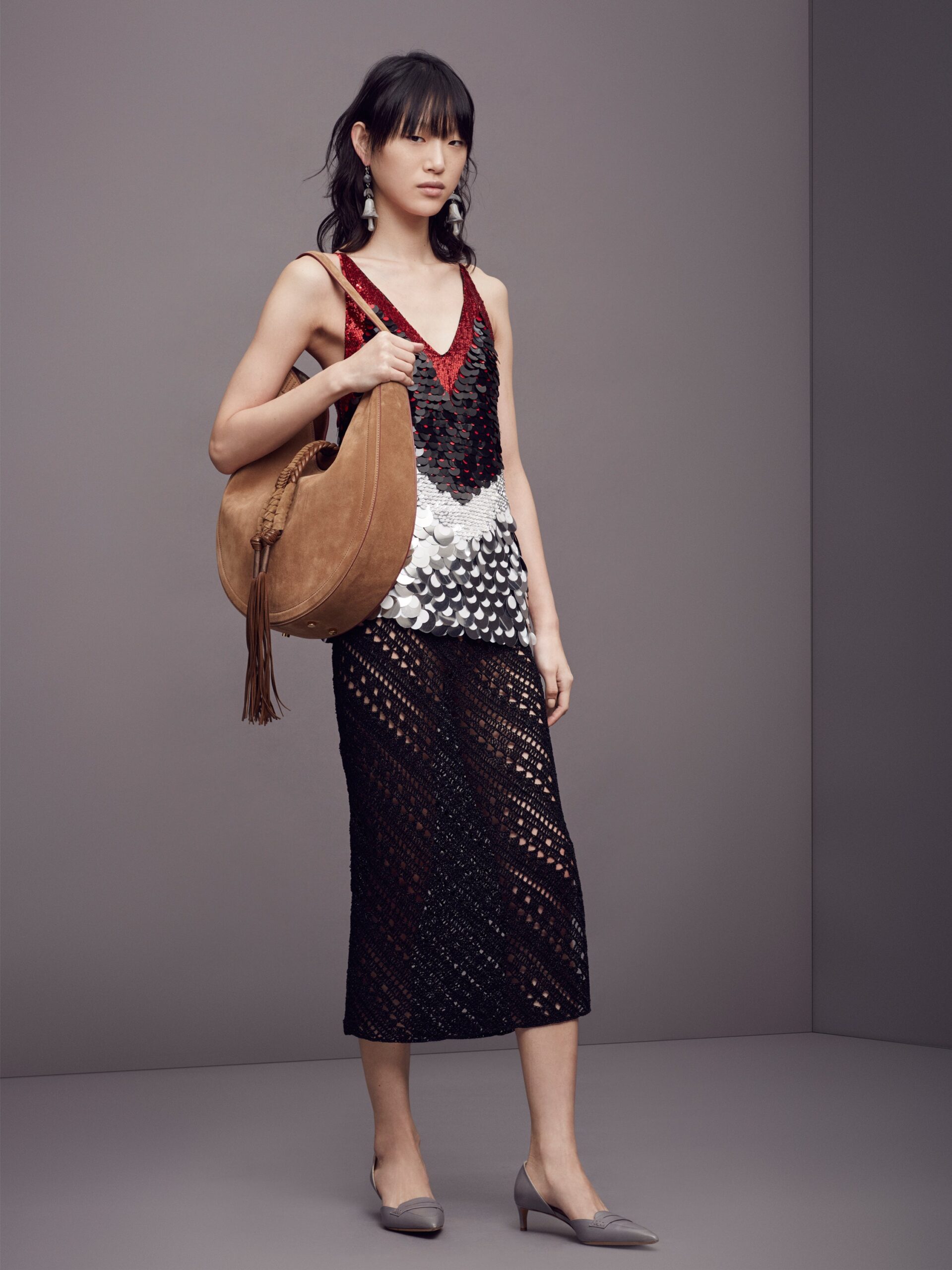 black sequin sleeveless v-neck fitted layered shiny top